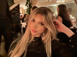 beautiful-students-260924-260924-048
