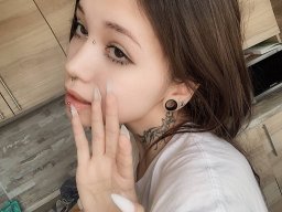 beautiful-students-260924-260924-049