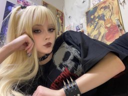 beautiful-students-260924-260924-049