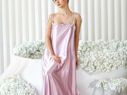 beautiful-students-260924-260924-049