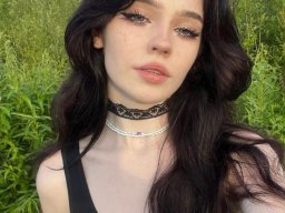 beautiful-students-260924-260924-049