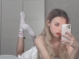 beautiful-students-260924-260924-050