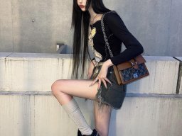 beautiful-students-260924-260924-050