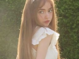 beautiful-students-260924-260924-050