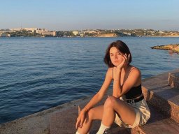 beautiful-students-260924-260924-051