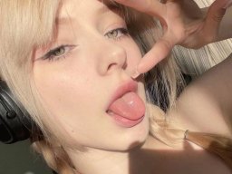 beautiful-students-260924-260924-052