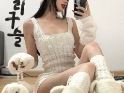 beautiful-students-260924-260924-053