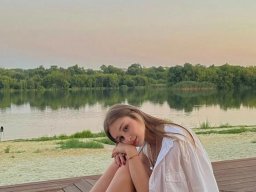 beautiful-students-260924-260924-054