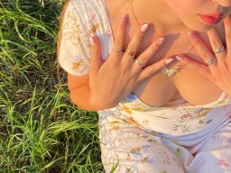 beautiful-students-260924-260924-055