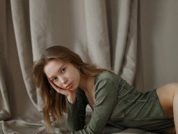beautiful-students-260924-260924-055