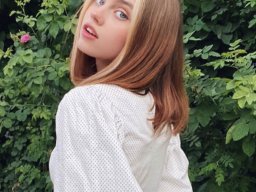 beautiful-students-260924-260924-055