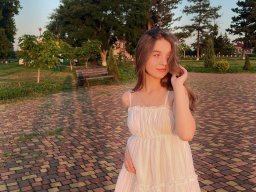 beautiful-students-260924-260924-055