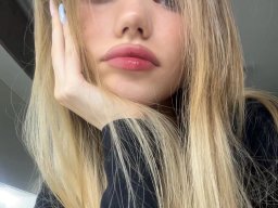 beautiful-students-260924-260924-057