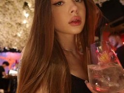 beautiful-students-260924-260924-057