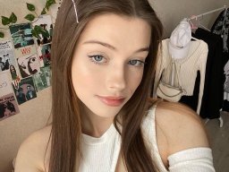 beautiful-students-260924-260924-057