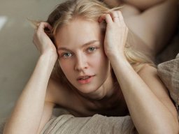 beautiful-students-260924-260924-058