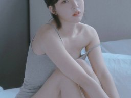 beautiful-students-260924-260924-058