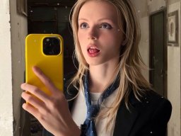 beautiful-students-260924-260924-058