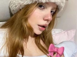 beautiful-students-260924-260924-058