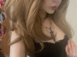beautiful-students-260924-260924-058