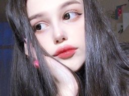 beautiful-students-260924-260924-058