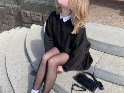 beautiful-students-260924-260924-058