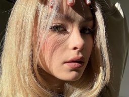 beautiful-students-260924-260924-059
