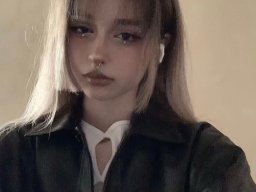beautiful-students-260924-260924-059