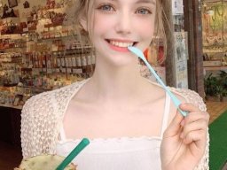 beautiful-students-260924-260924-059