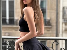 beautiful-students-260924-260924-061