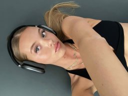 beautiful-students-260924-260924-061