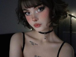 beautiful-students-260924-260924-064