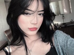 beautiful-students-260924-260924-064