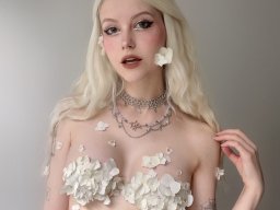 beautiful-students-260924-260924-064