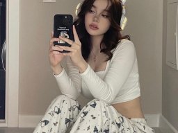beautiful-students-260924-260924-065