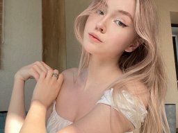 beautiful-students-260924-260924-065