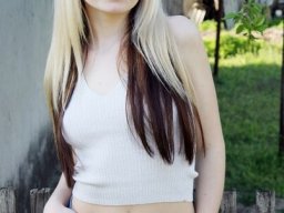 beautiful-students-260924-260924-065