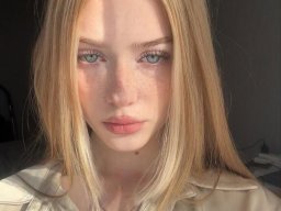 beautiful-students-260924-260924-066