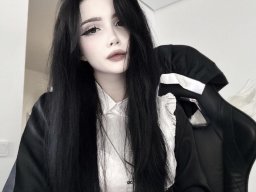 beautiful-students-260924-260924-067