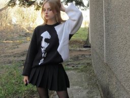 beautiful-students-260924-260924-067