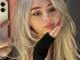 beautiful-students-260924-260924-067