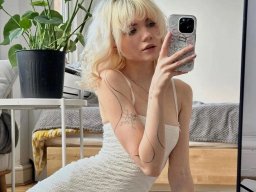 beautiful-students-260924-260924-067