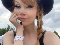 beautiful-students-260924-260924-068