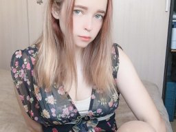 beautiful-students-260924-260924-068