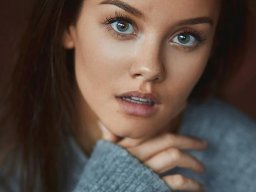 beautiful-students-260924-260924-069
