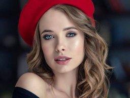 beautiful-students-260924-260924-069