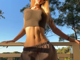 beautiful-students-260924-260924-069
