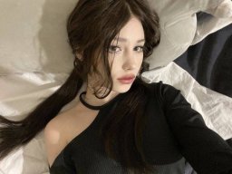 beautiful-students-260924-260924-069