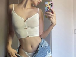 beautiful-students-260924-260924-069
