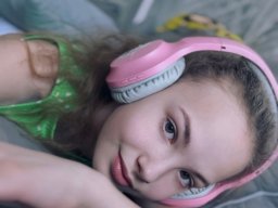 beautiful-students-260924-260924-070